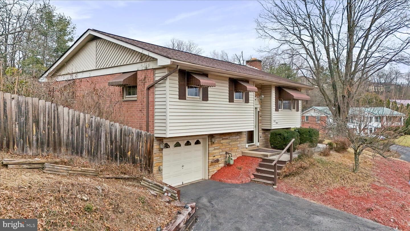 Property Photo:  716 Winifred Road  MD 21502 