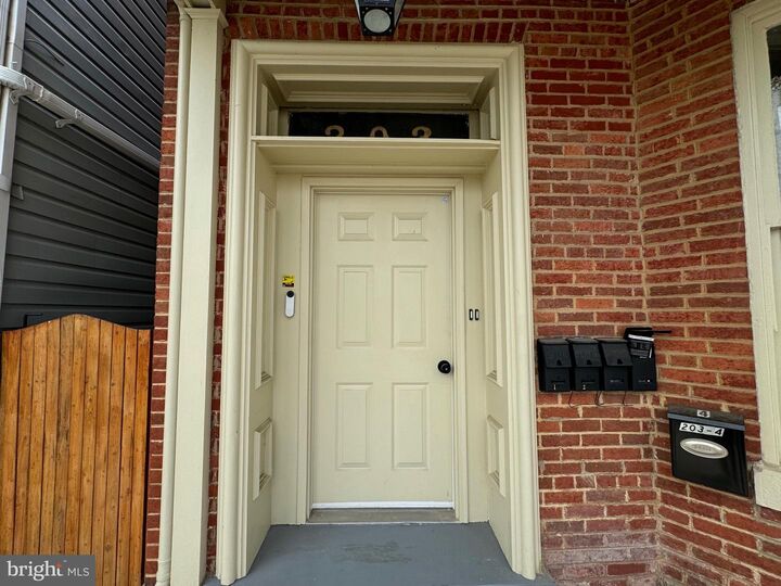 Property Photo: 203 W John St, Apt 4 WV 25401