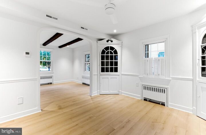 Property Photo: 215 N Vineyard Boulevard NJ 08108