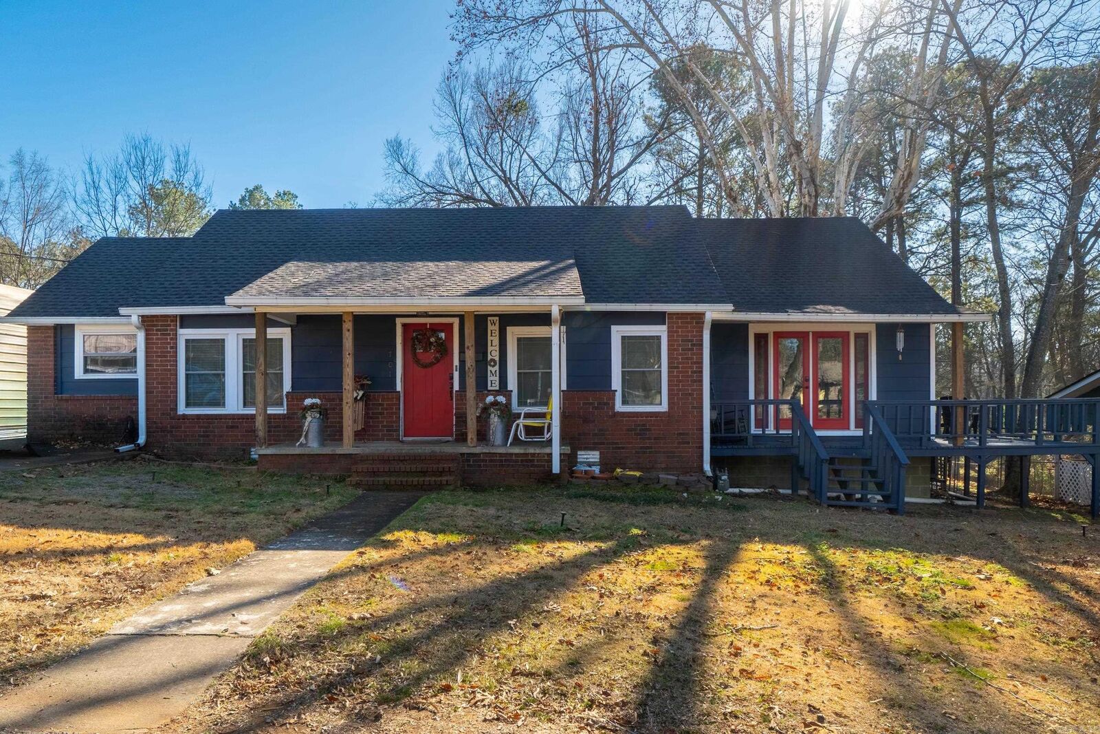 Property Photo:  701 W Rhodes St  AR 72830 