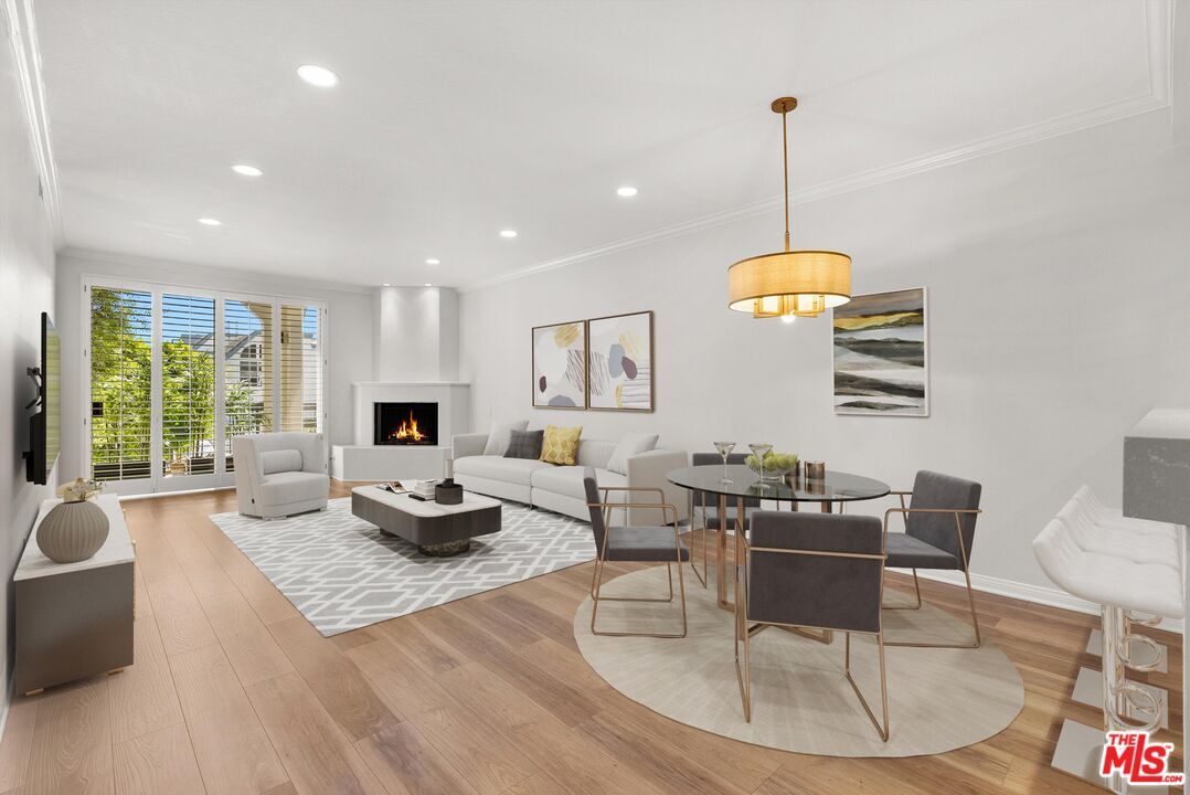 Property Photo:  4619 E 4th St  CA 90814 