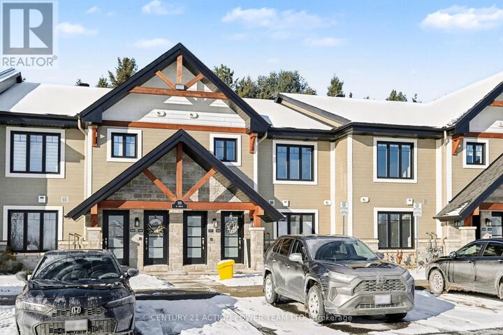 Photo de la propriété:  99 St Moritz Trail East  ON K0A 1W0 