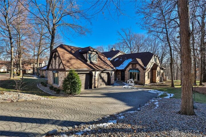 Property Photo:  2070 Settlers Trail  OH 45377 