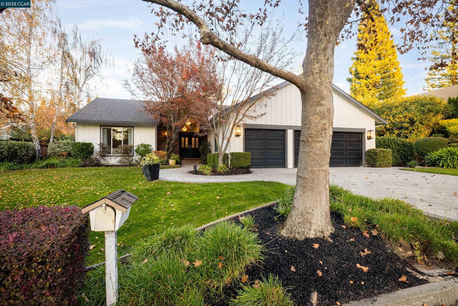 Property Photo: 332 Red Maple Drive CA 94506