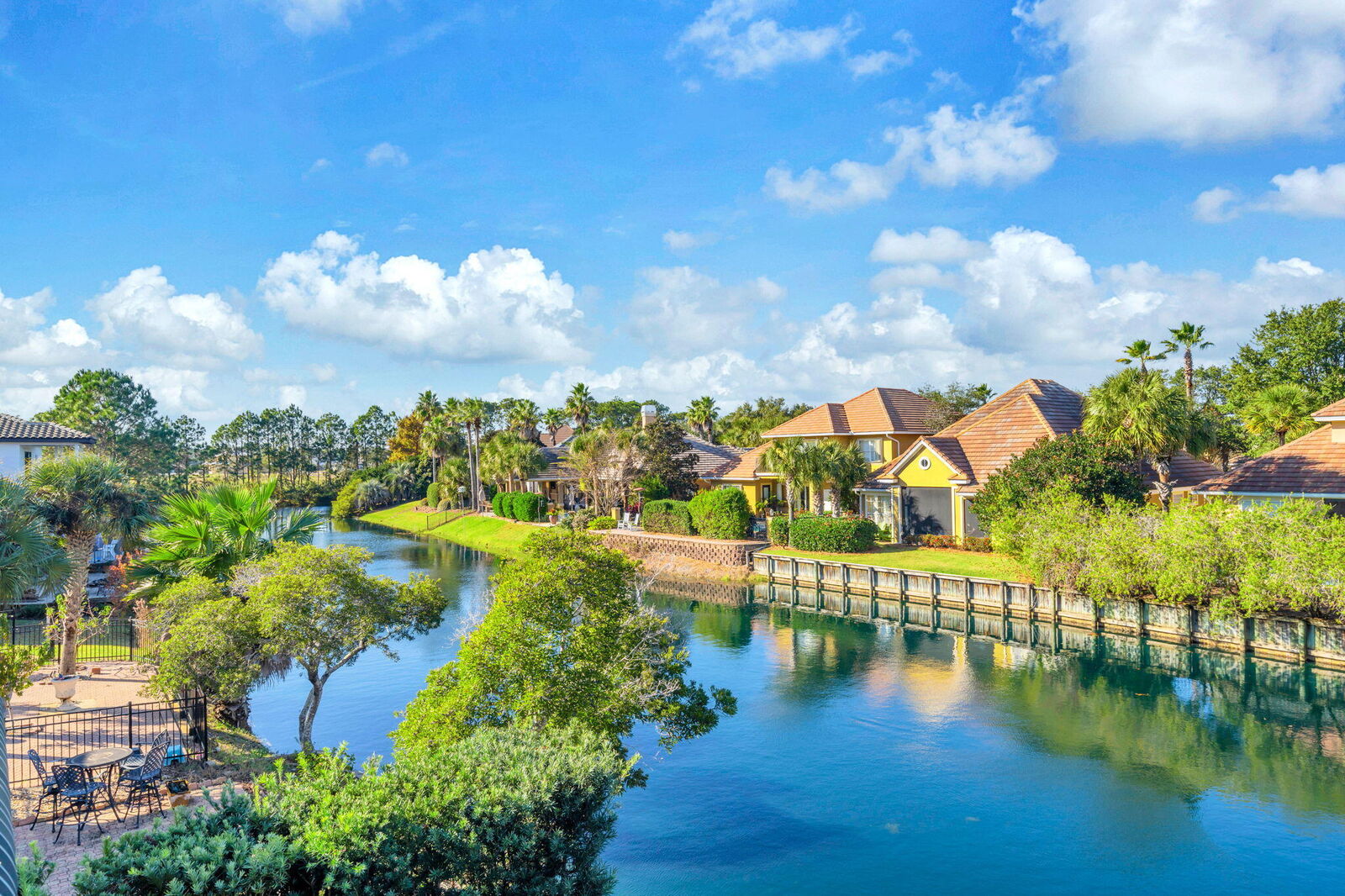 Property Photo: 276 Calusa Boulevard FL 32541