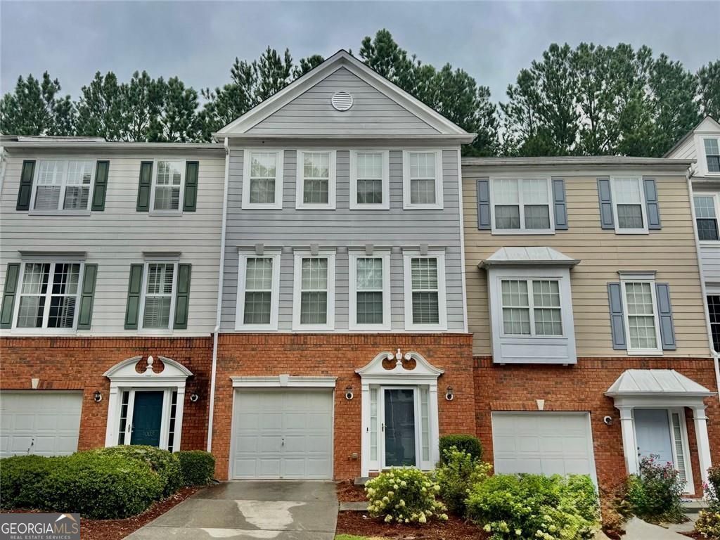 Property Photo: 4001 Howell Park Road GA 30096