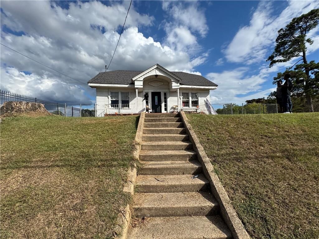 Property Photo: 2009 Ringgold Avenue LA 71019