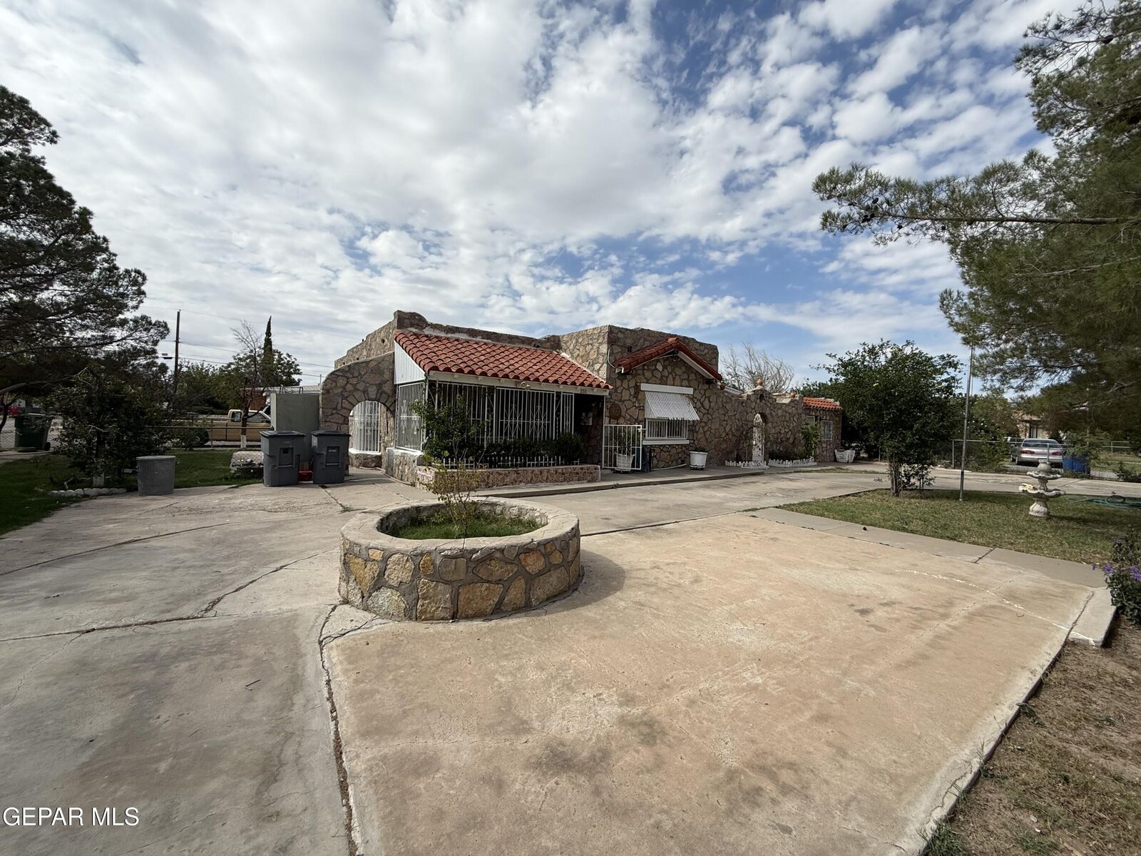 Property Photo:  251 S Collingsworth Street  TX 79905 