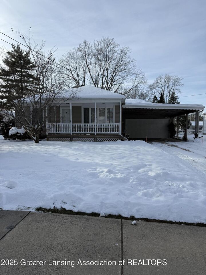 1108 Tulip Street  Grand Ledge MI 48837 photo