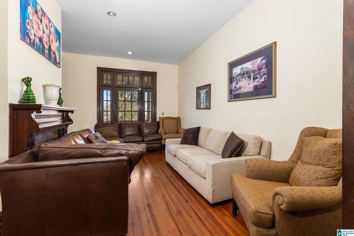 Property Photo: 326 E 7th Street AL 36207