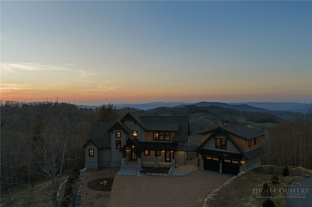 Property Photo:  617 Eagle Creek Trail  NC 28604 