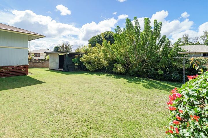 Property Photo: 11 Nanea Avenue HI 96786