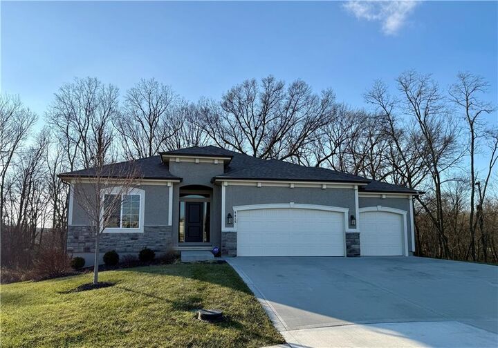 6615 NW 107th Court  Kansas City MO 64154 photo