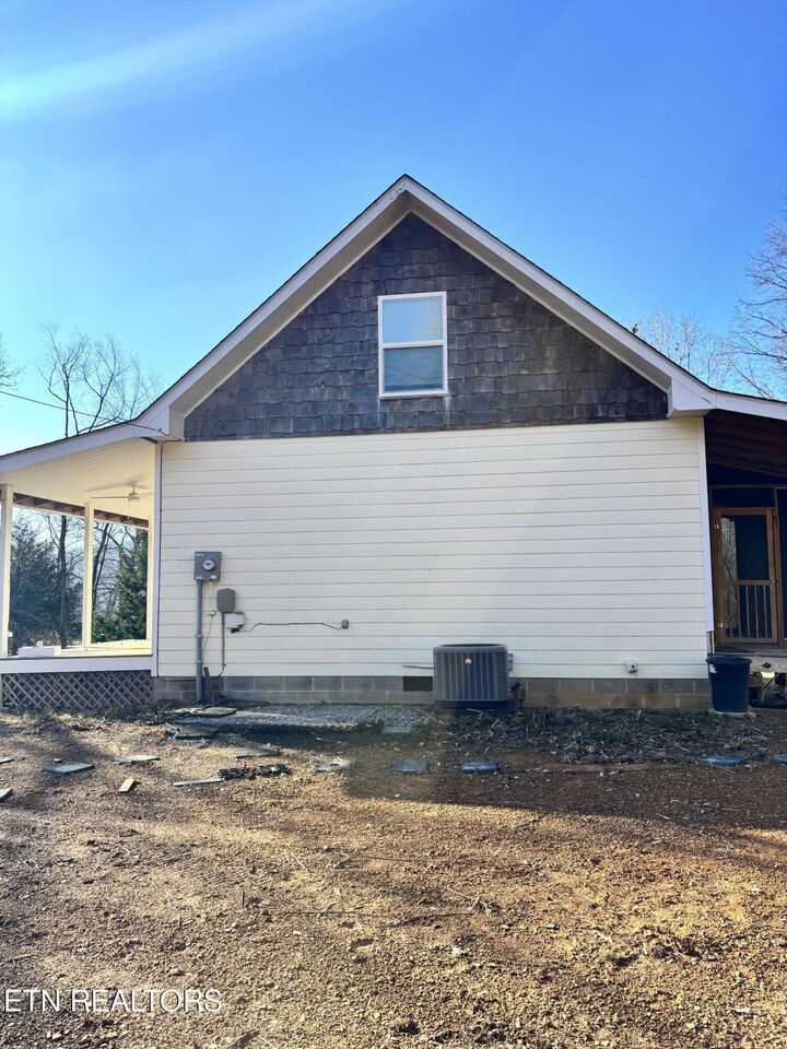 Property Photo: 230 Windcrest Lane TN 37748