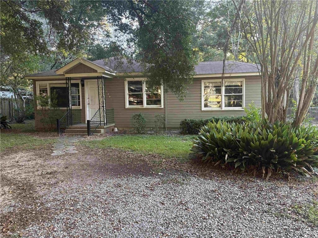 Property Photo:  5207 Azalea Circle  AL 36608 