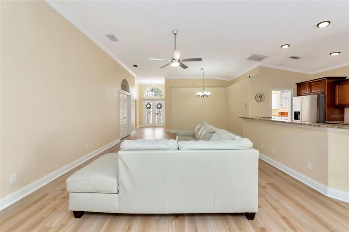 Property Photo: 8408 Whispering Woods Court FL 34202