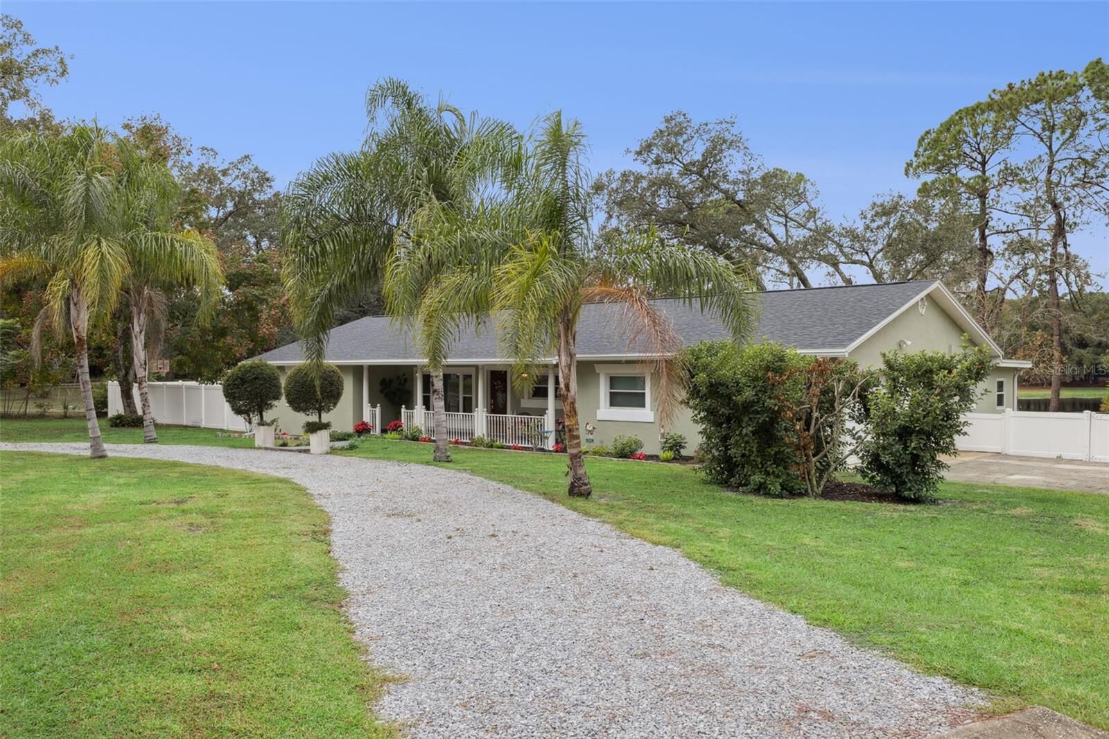 Property Photo: 530 Lake Bingham Road FL 32746