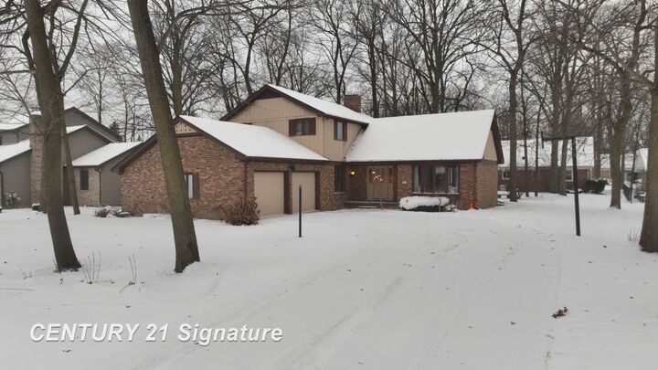 Property Photo: 2765 Clairmount Drive MI 48603