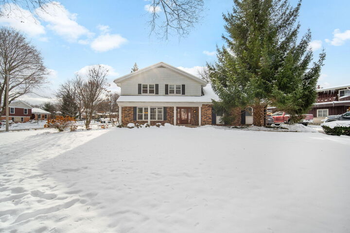 3390 N Knoll Blvd  Wauwatosa WI 53222 photo