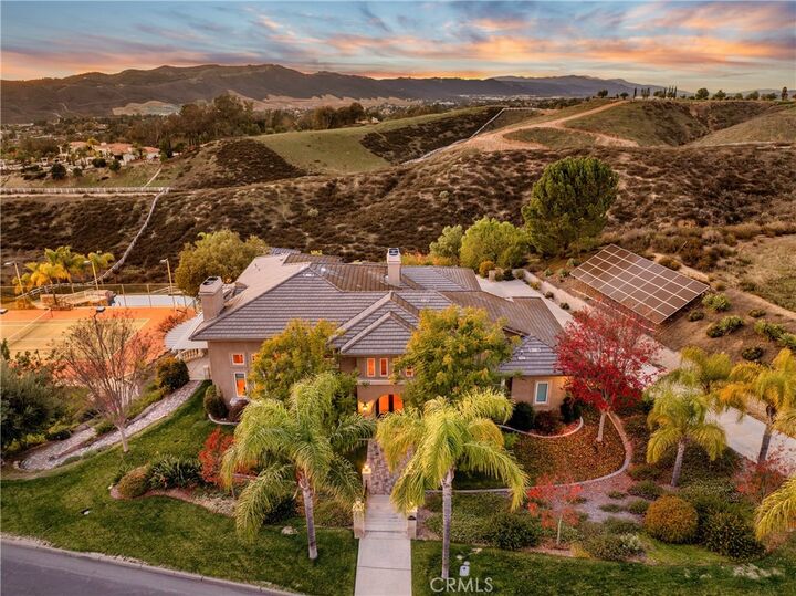 Property Photo:  43845 Calle De Velardo  CA 92592 