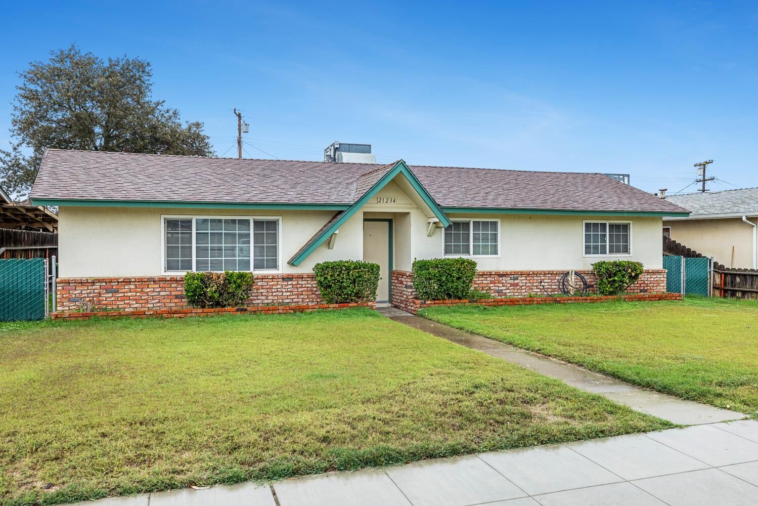 Property Photo: 21234 S Feland Avenue CA 93656