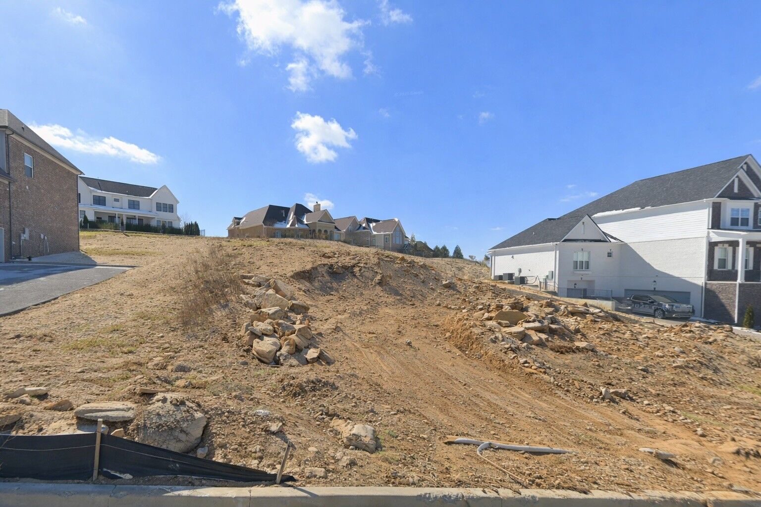 Property Photo:  200 Sydney Dr  TN 37072 