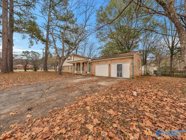 Property Photo:  12001 Queens Place SE  AL 35803 