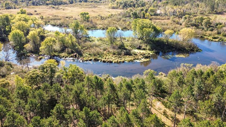 Property Photo: 949 Riverdale Court WI 54025