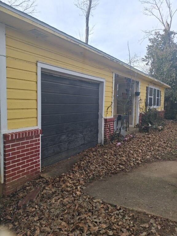 Property Photo: 205 NW G Street AR 72712