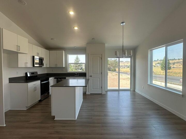 Property Photo: 621 NE Arnold Street 174 OR 97741