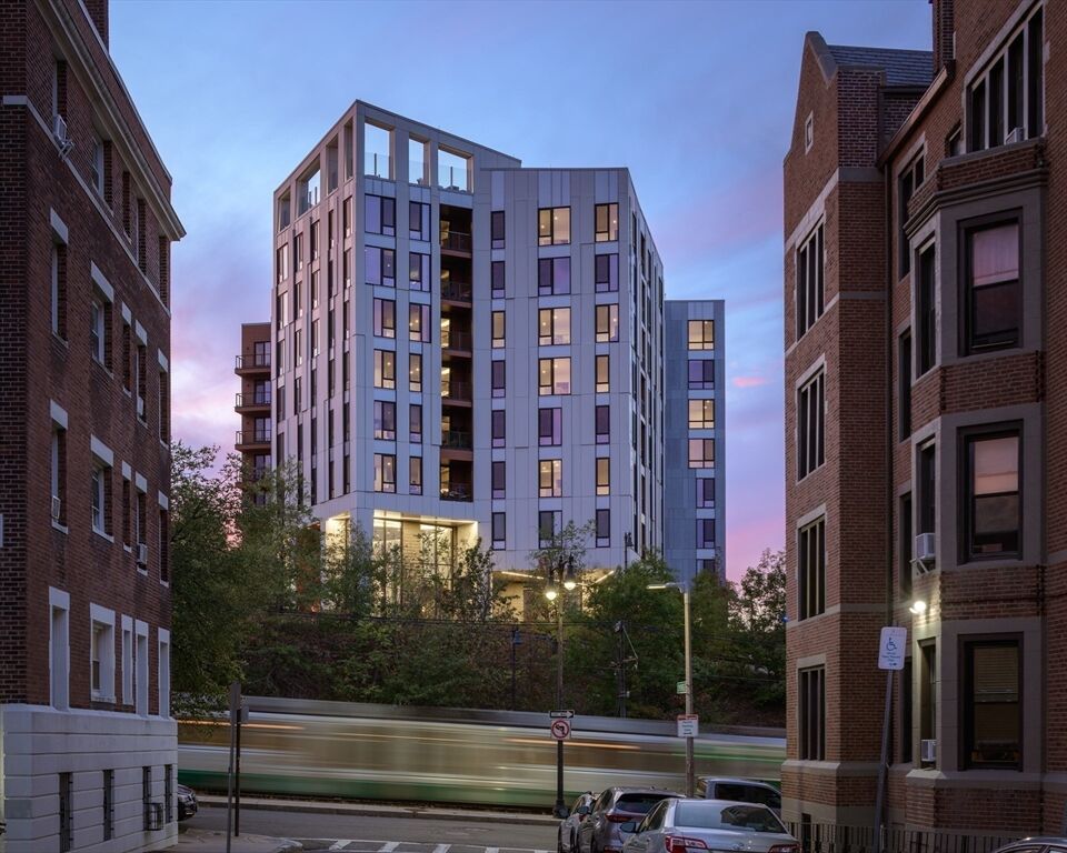 Property Photo:  1515 Commonwealth Ave 509  MA 02135 