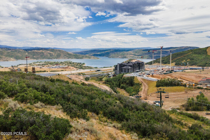 Property Photo: 9602 N Blue Ledge Drive UT 84060