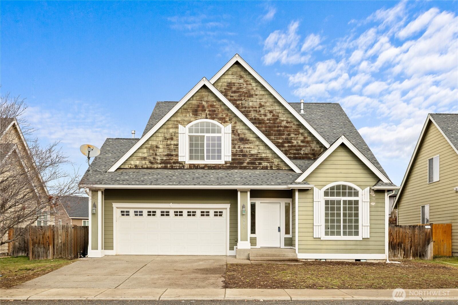 Property Photo: 1905 W Clearview Drive WA 98926