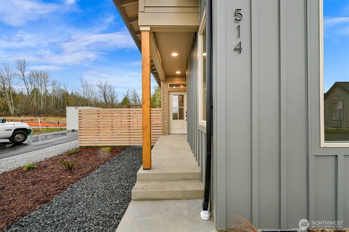 Property Photo: 514 Northview Street WA 98226