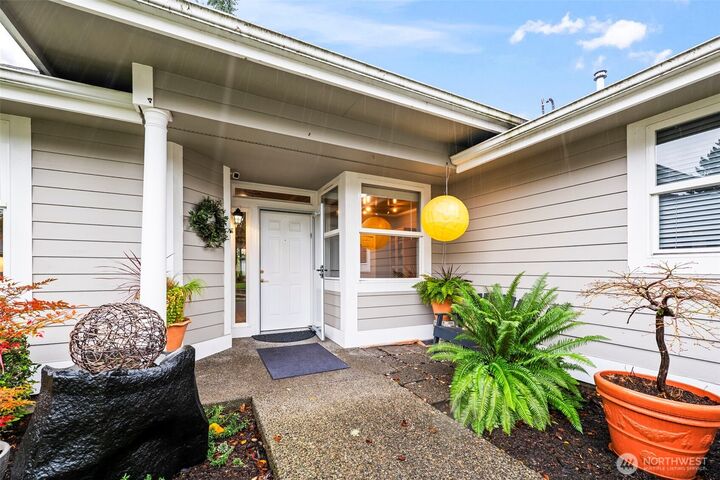 Property Photo: 1113 Garden Circle WA 98466