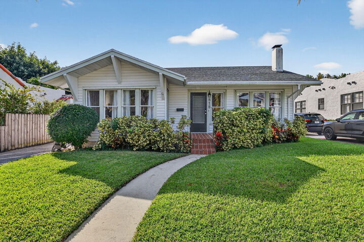 Property Photo: 818 Claremore Drive FL 33401