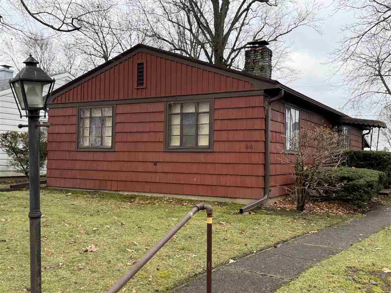 Property Photo:  616 S 16th Street  IN 47374 