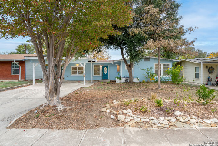 Property Photo:  239 Craigmont  TX 78213 