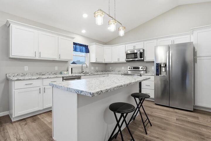 Property Photo:  2148 Cambridge Court  WI 53959 