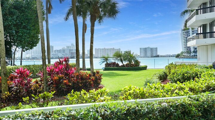 Property Photo:  3600 Mystic Pointe Dr 115  FL 33180 