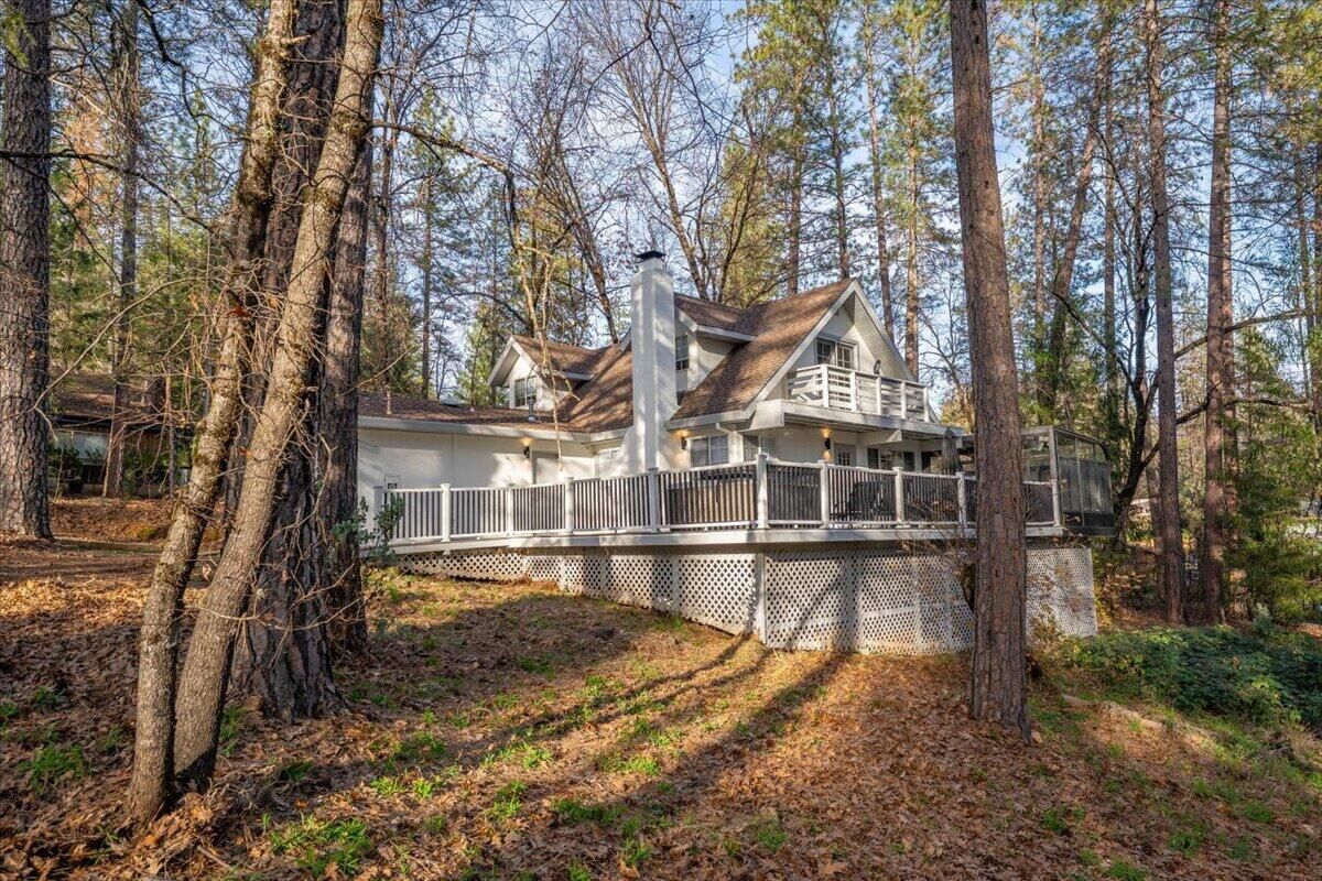 Property Photo: 20697 Nosoni Court CA 96051