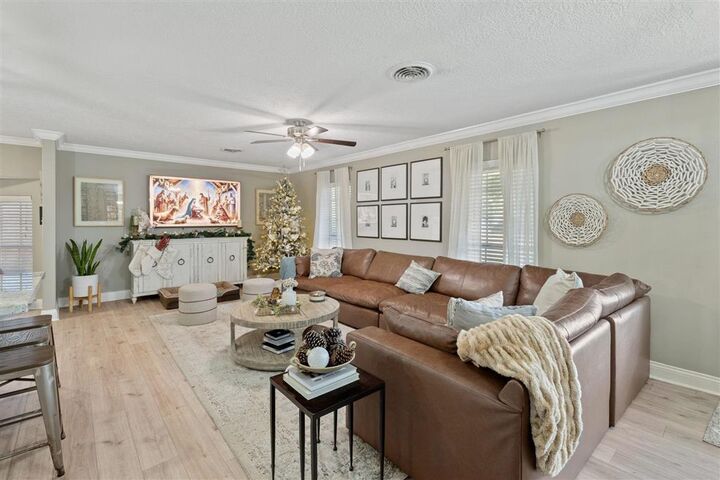 Property Photo:  1709 Matilda Street  LA 70669 