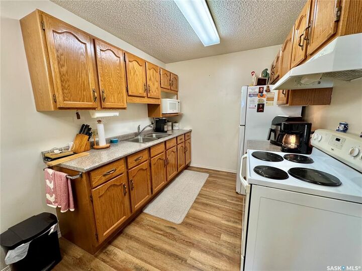 Property Photo: 66 19th Street W 203 SK S6V 7T6