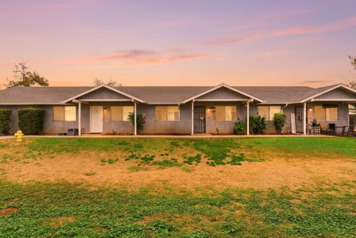 Property Photo: 1349 S Liberty Street CA 93292