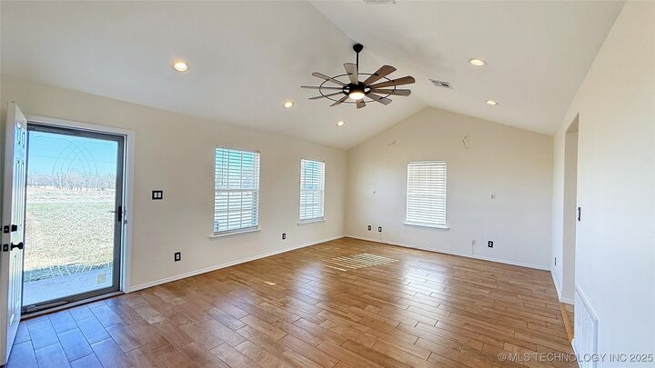 Property Photo:  8195 Hwy 82 A  OK 74464 