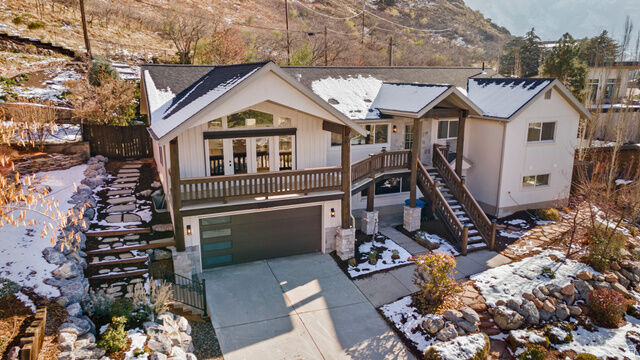 Property Photo:  3589 S Crestwood Dr  UT 84109 