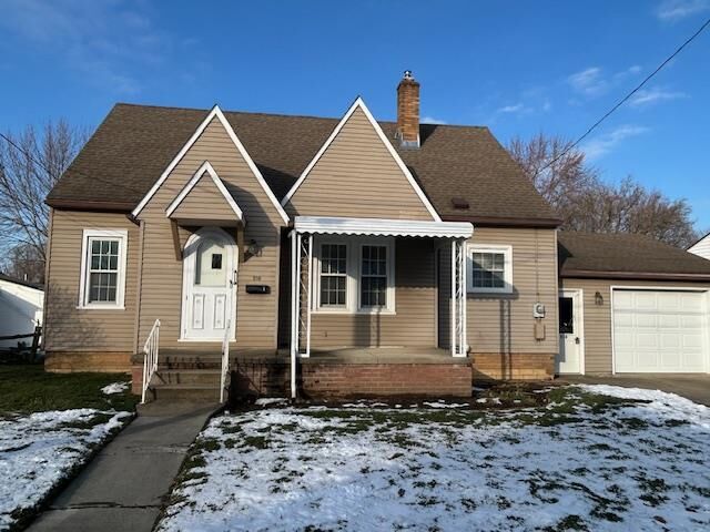 Property Photo:  518 Cherry Ave  OH 44805 