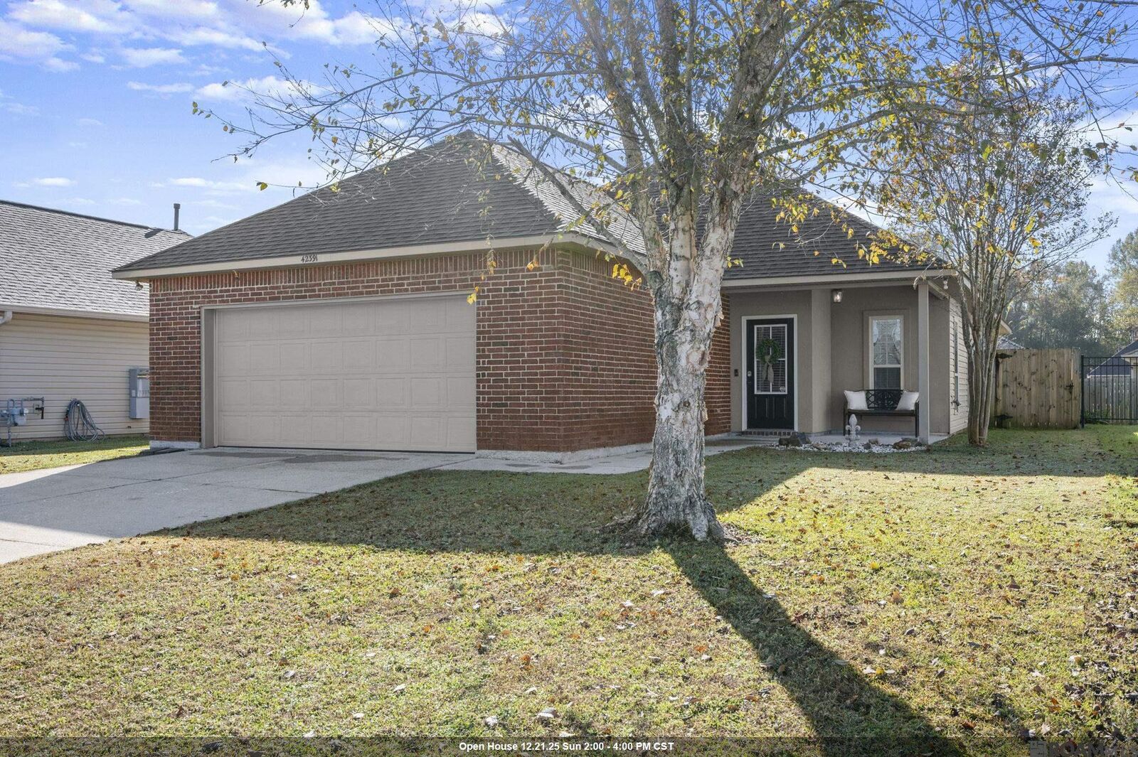 Property Photo: 42391 Cedarstone Ave LA 70769