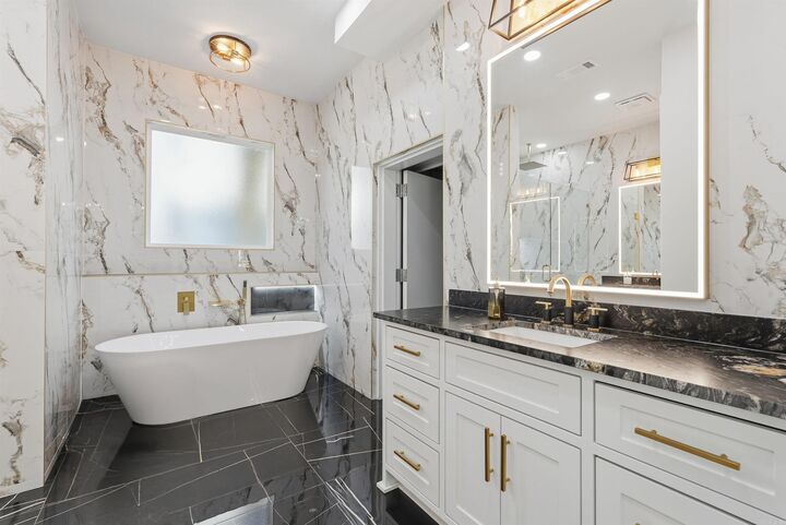 Property Photo:  7 Oak Glen Lane  AR 72227 