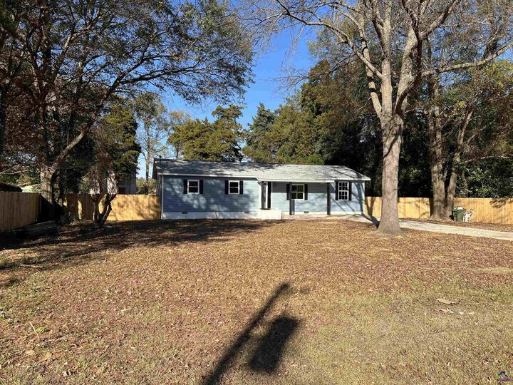 Property Photo:  119 Maxwell Drive  GA 31088 